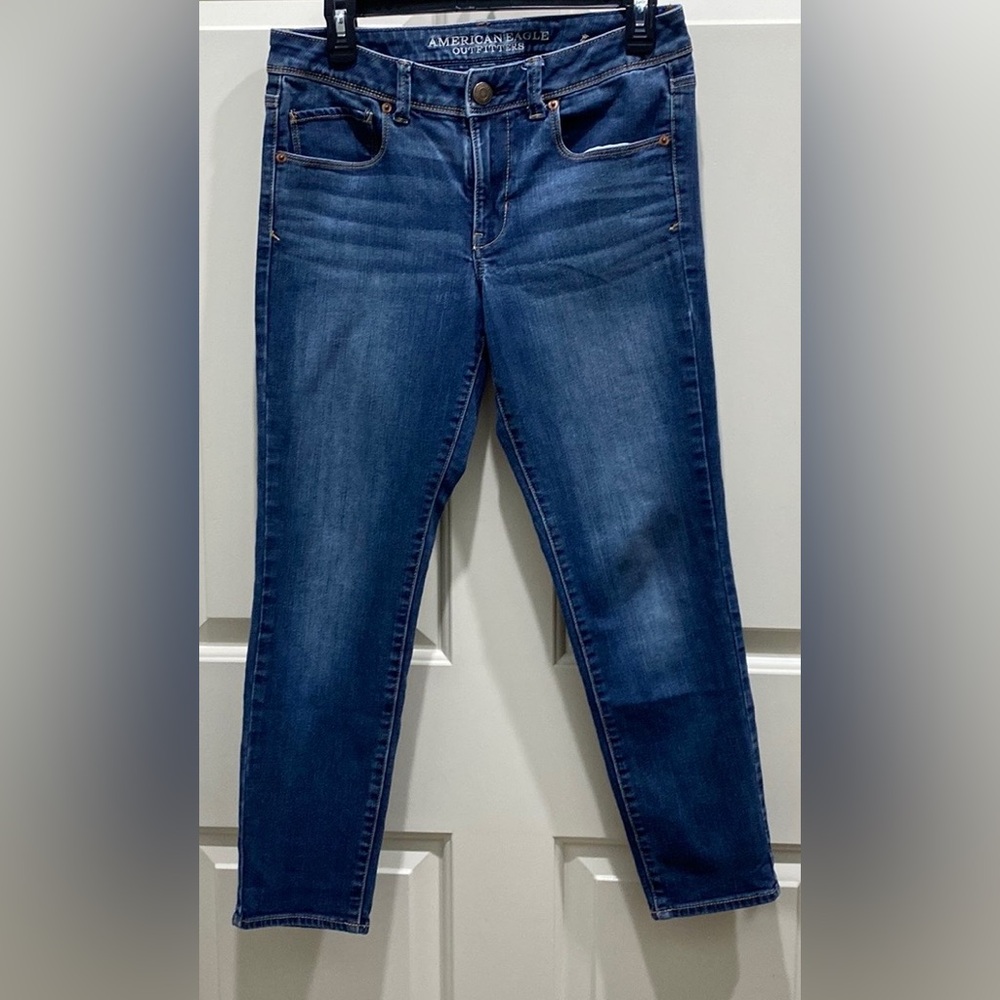 American Eagle Super Skinny Blue SZ 8 Modern Everyday Streetwear Denim Jeans